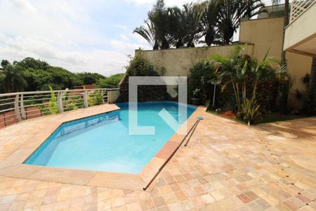 Casa à venda com 800m², 5 quartos e 8 vagasPiscina