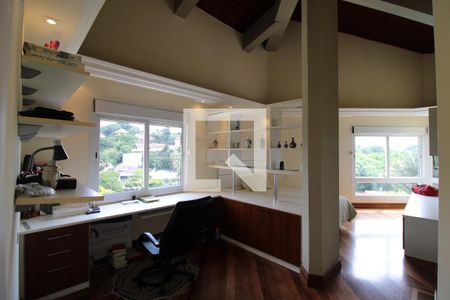 Casa à venda com 800m², 5 quartos e 8 vagasSuite 2