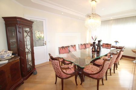 Casa à venda com 800m², 5 quartos e 8 vagasSala de Jantar