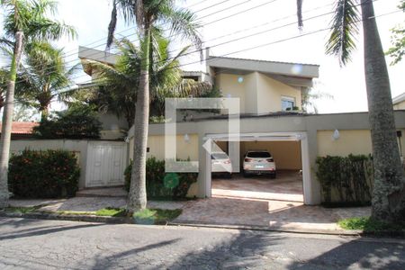 Casa à venda com 800m², 5 quartos e 8 vagasFachada