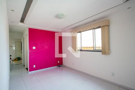 Sala de casa de condomínio para alugar com 3 quartos, 80m² em Rocha, São Gonçalo