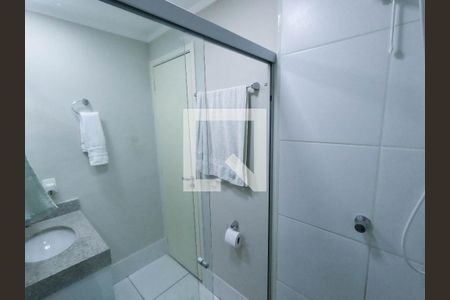 Banheiro da Suíte de apartamento para alugar com 1 quarto, 40m² em Jardim Goiás, Goiânia