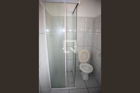 Banheiro da Suíte 2 de casa para alugar com 2 quartos, 45m² em Vila Ede, São Paulo