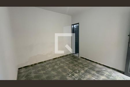 Casa para alugar com 16m², 1 quarto e sem vagaQuarto