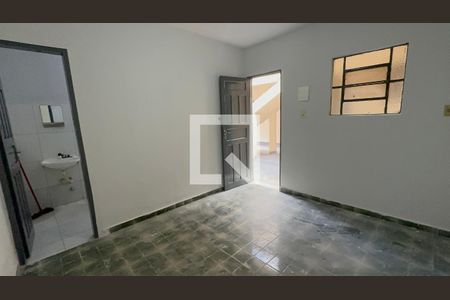 Quarto de casa para alugar com 1 quarto, 16m² em Setor Central, Goiânia