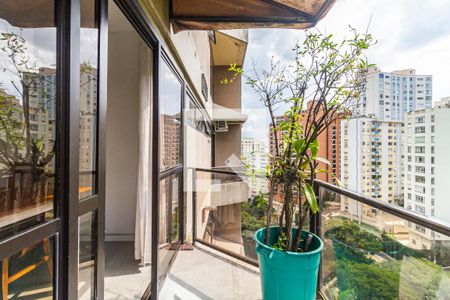 Varanda Sala de apartamento à venda com 2 quartos, 70m² em Jardim Paulista, São Paulo