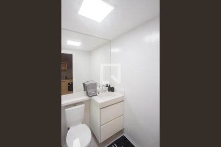 Banheiro de apartamento para alugar com 1 quarto, 26m² em Jardim das Acacias, São Paulo