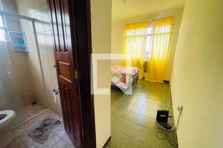 Quarto de casa para alugar com 1 quarto, 30m² em Parque Duque, Duque de Caxias