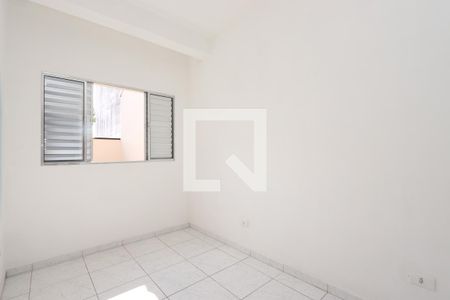 Quarto 2 de casa para alugar com 2 quartos, 62m² em Vila Califórnia, São Paulo