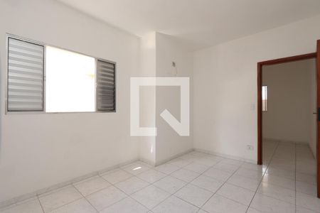 Quarto 1 de casa para alugar com 2 quartos, 62m² em Vila Califórnia, São Paulo