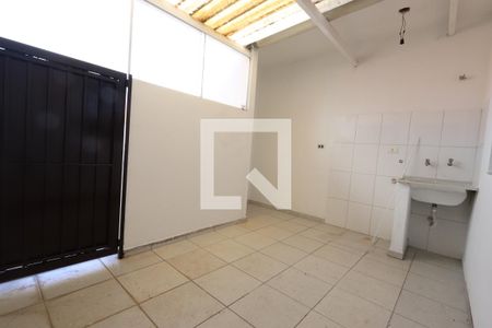 Casa para alugar com 62m², 2 quartos e sem vagaLavanderia
