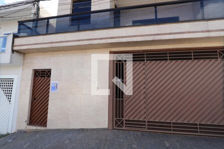 Casa para alugar com 62m², 2 quartos e sem vagaFachada
