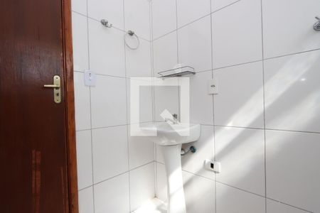Casa para alugar com 62m², 2 quartos e sem vagaBanheiro