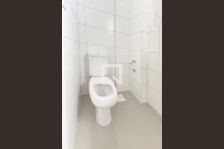 Banheiro da Suíte de apartamento à venda com 2 quartos, 58m² em Vila Nova, Novo Hamburgo