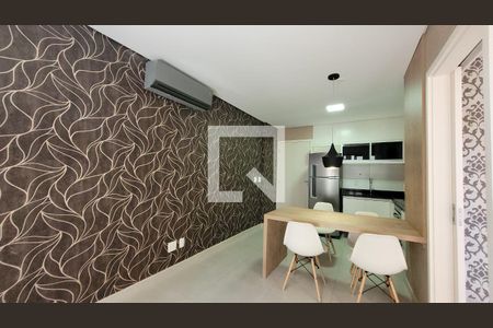 Sala de kitnet/studio para alugar com 1 quarto, 40m² em Cambuí, Campinas