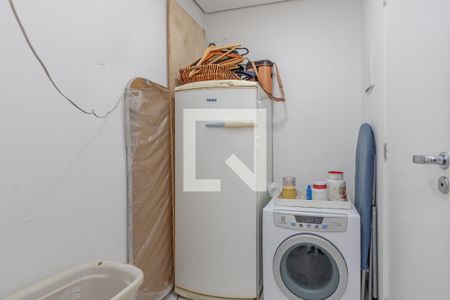 Casa de condomínio à venda com 267m², 4 quartos e 3 vagasQuarto de Serviço