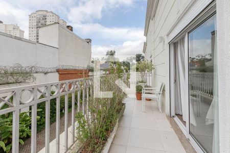 Casa de condomínio à venda com 267m², 4 quartos e 3 vagasVaranda da Suíte 1