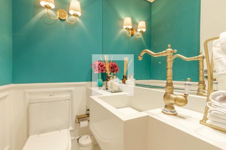 Casa de condomínio à venda com 267m², 4 quartos e 3 vagasLavabo