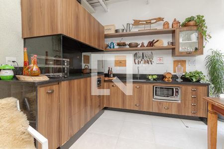 Casa de condomínio à venda com 267m², 4 quartos e 3 vagasChurrasqueira