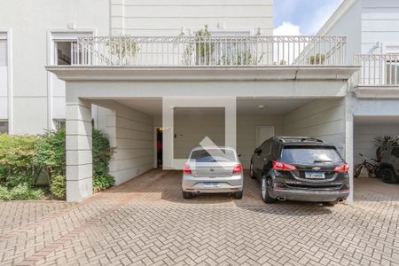 Casa de condomínio à venda com 267m², 4 quartos e 3 vagasFachada