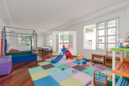 Casa de condomínio à venda com 267m², 4 quartos e 3 vagasÁrea comum