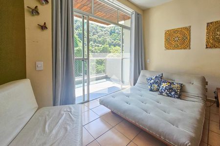 Sala de apartamento para alugar com 3 quartos, 125m² em Barra Funda, Guarujá