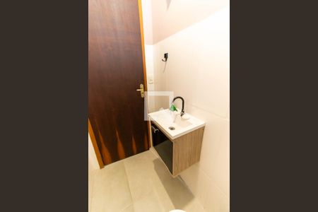 Lavabo de casa de condomínio para alugar com 4 quartos, 110m² em Itaipu, Niterói