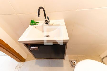 Lavabo de casa de condomínio para alugar com 4 quartos, 110m² em Itaipu, Niterói