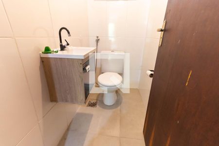 Lavabo de casa de condomínio para alugar com 4 quartos, 110m² em Itaipu, Niterói