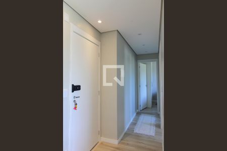 Corredor de apartamento para alugar com 2 quartos, 47m² em Jardim Pioneiro, Cotia