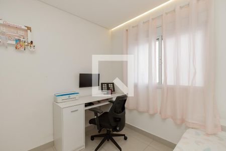 Apartamento à venda com 130m², 3 quartos e 2 vagasQuarto 2