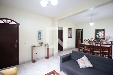 Sala de casa à venda com 4 quartos, 360m² em Itapoã, Belo Horizonte