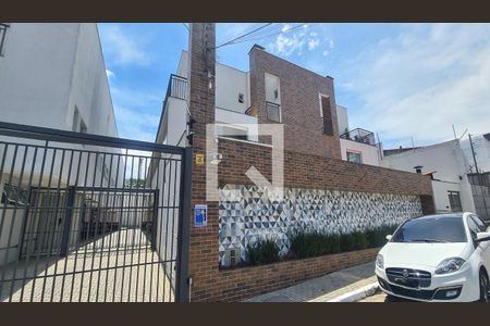 Casa à venda com 83m², 2 quartos e 2 vagasFachada