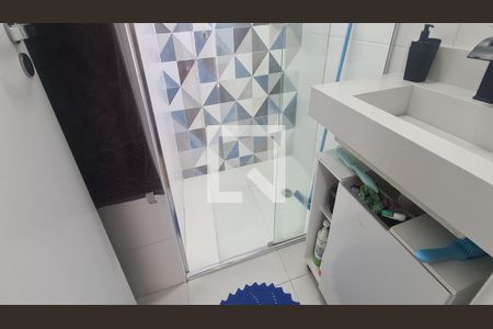 Casa à venda com 83m², 2 quartos e 2 vagasBanheiro da Suíte 1