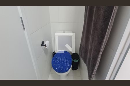 Casa à venda com 83m², 2 quartos e 2 vagasBanheiro da Suíte 1