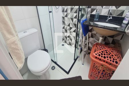 Casa à venda com 83m², 2 quartos e 2 vagasBanheiro da Suíte 2