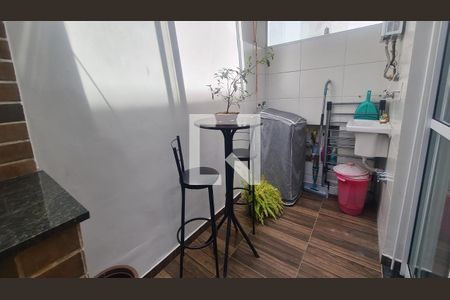 Casa à venda com 83m², 2 quartos e 2 vagasÁrea de Serviço