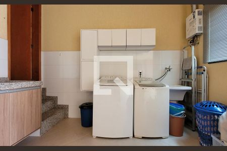 Apartamento à venda com 110m², 2 quartos e 2 vagasLavanderia