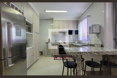 Apartamento à venda com 110m², 2 quartos e 2 vagasCozinha