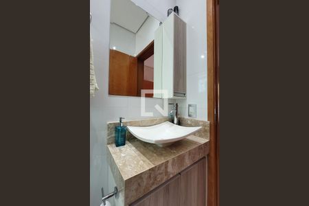 Apartamento à venda com 110m², 2 quartos e 2 vagasBanheiro da suíte