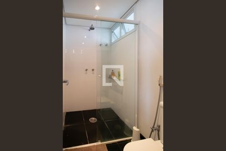 Banheiro de apartamento à venda com 2 quartos, 155m² em Bela Vista, São Paulo
