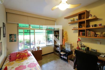 Quarto 1 de apartamento à venda com 4 quartos, 234m² em Jardim Guanabara, Rio de Janeiro