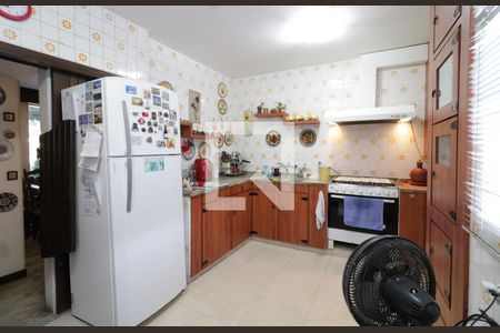 Apartamento à venda com 234m², 4 quartos e 1 vagaCozinha