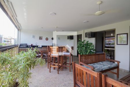 Apartamento à venda com 115m², 3 quartos e 2 vagas Apartamento à venda com 115m², 3 quartos e 2 vagasVaranda