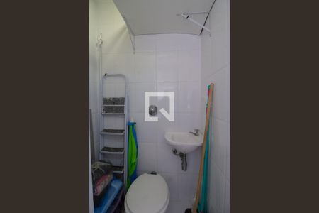 Apartamento à venda com 115m², 3 quartos e 2 vagas Apartamento à venda com 115m², 3 quartos e 2 vagasBanheiro de serviço