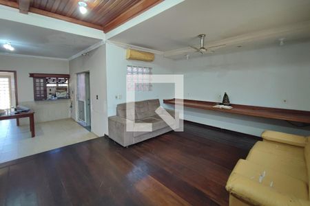 Sala de Estar de casa à venda com 4 quartos, 360m² em Jardim Eulina, Campinas