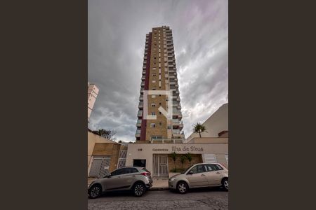 Apartamento à venda com 127m², 3 quartos e 3 vagas Apartamento à venda com 127m², 3 quartos e 3 vagasFachada e portaria