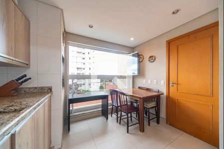 Apartamento à venda com 127m², 3 quartos e 3 vagas Apartamento à venda com 127m², 3 quartos e 3 vagasVaranda Gourmet