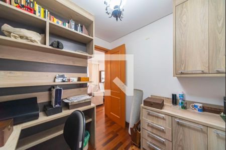 Apartamento à venda com 127m², 3 quartos e 3 vagas Apartamento à venda com 127m², 3 quartos e 3 vagasEscritório