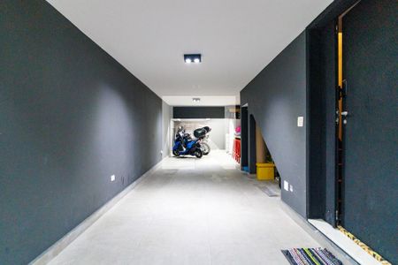 Casa de condomínio à venda com 115m², 2 quartos e 3 vagas Casa de condomínio à venda com 115m², 2 quartos e 3 vagasGaragem